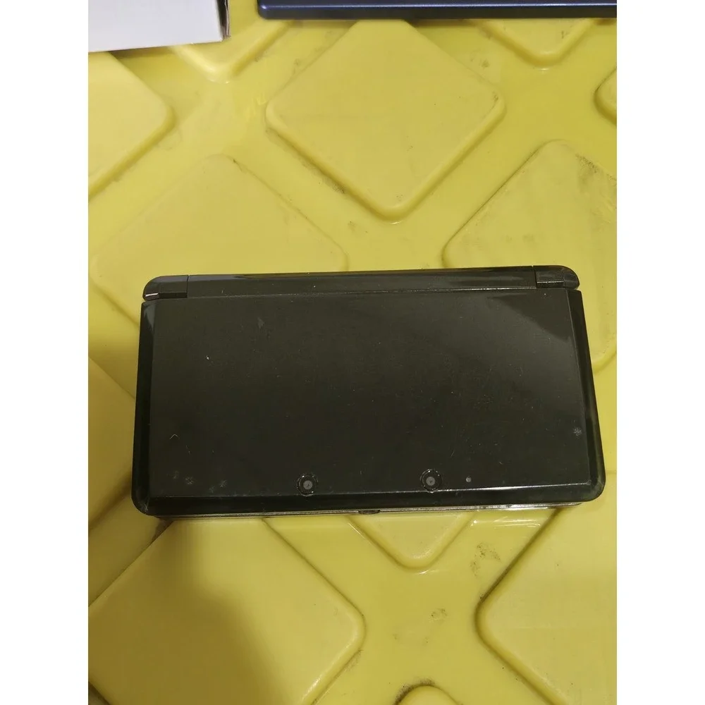Nintendo 3DS Black No Battery And Pink DSi For Parts With Extra Shell & Buttons